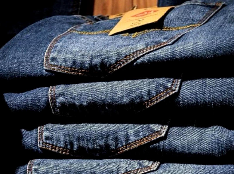 TikTok : Une astuce révolutionnaire pour trouver un jean à sa taille sans passer par la case essayage !