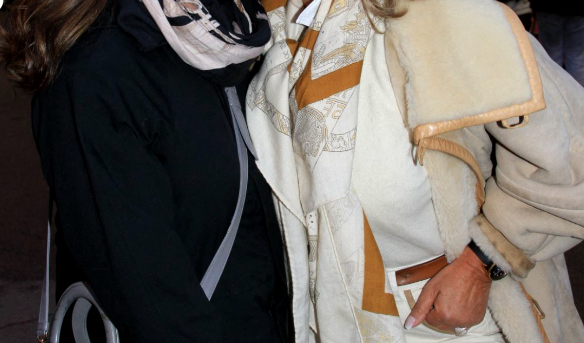 Caroline Margeridon lors d'une sortie complice avec sa fille Victoire, Cindy Lopes sauvage avec ses enfants à la Foire du Trône