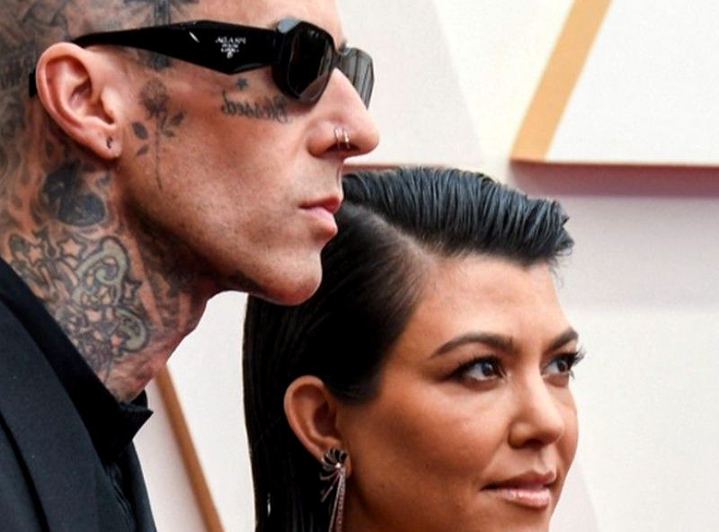 Kourtney Kardashian a épousé Travis Barker. Vous trouverez ici tous les détails de la cérémonie à Las Vegas !