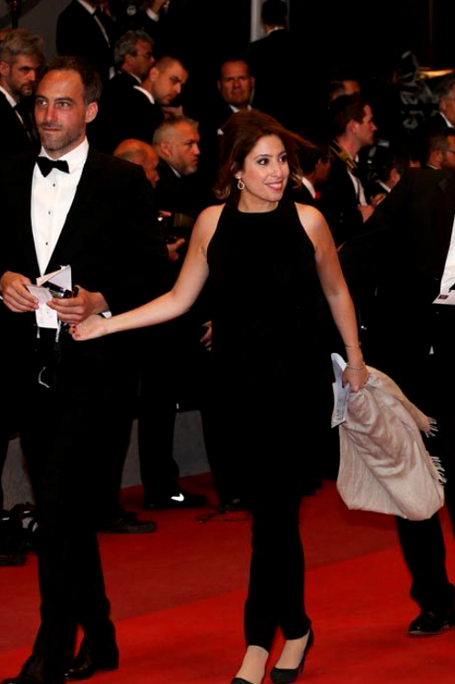 Raphaël Glucksmann "impitoyable" avec Léa Salamé : la journaliste clouée au pilori dans son propre mariage, "il ne m'arrive rien